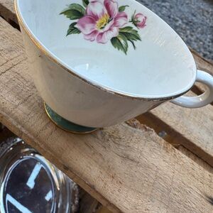 Homer Laughlin Teacup with Pink Floral and Gold Trim